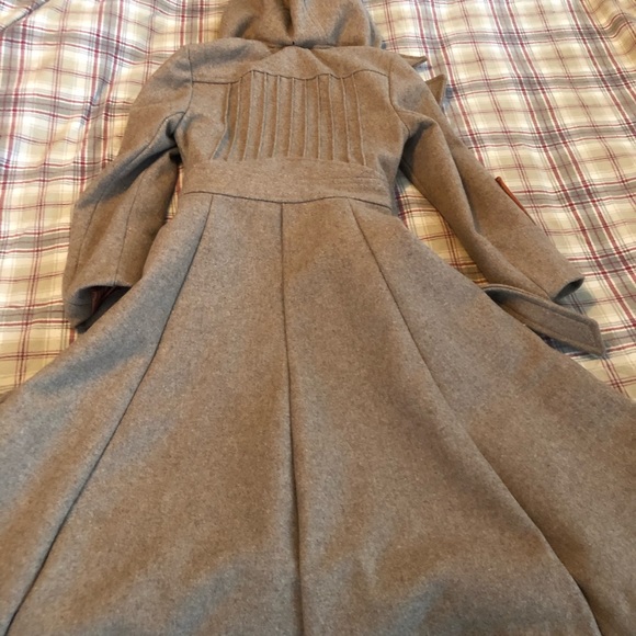 The Most Stunning Vintage Wool Coat - Picture 8 of 8